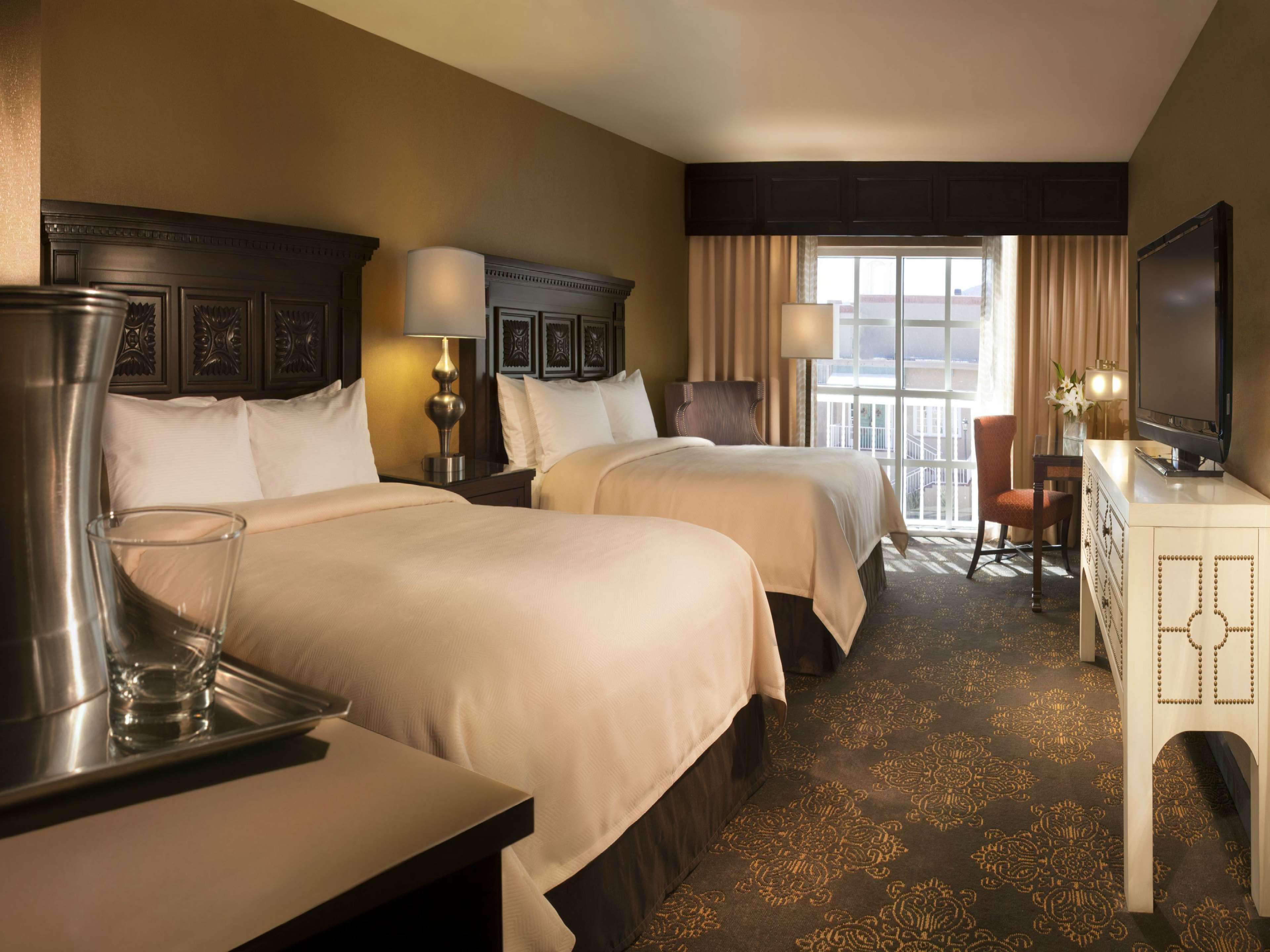 מלון Hilton Santa Fe Historic Plaza מראה חיצוני תמונה